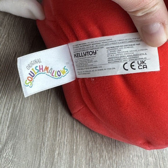 Squishmallows Peanuts Snoopy in Santa Suit 10" Plush Squish 2022 - Picture 4 of 5